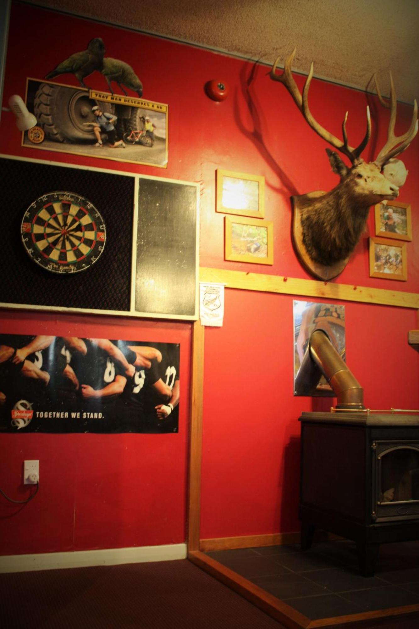 Owen River Tavern & Motels エクステリア 写真